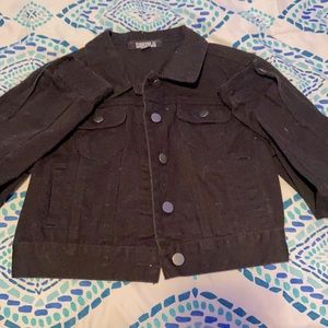 women’s black jean jacket
